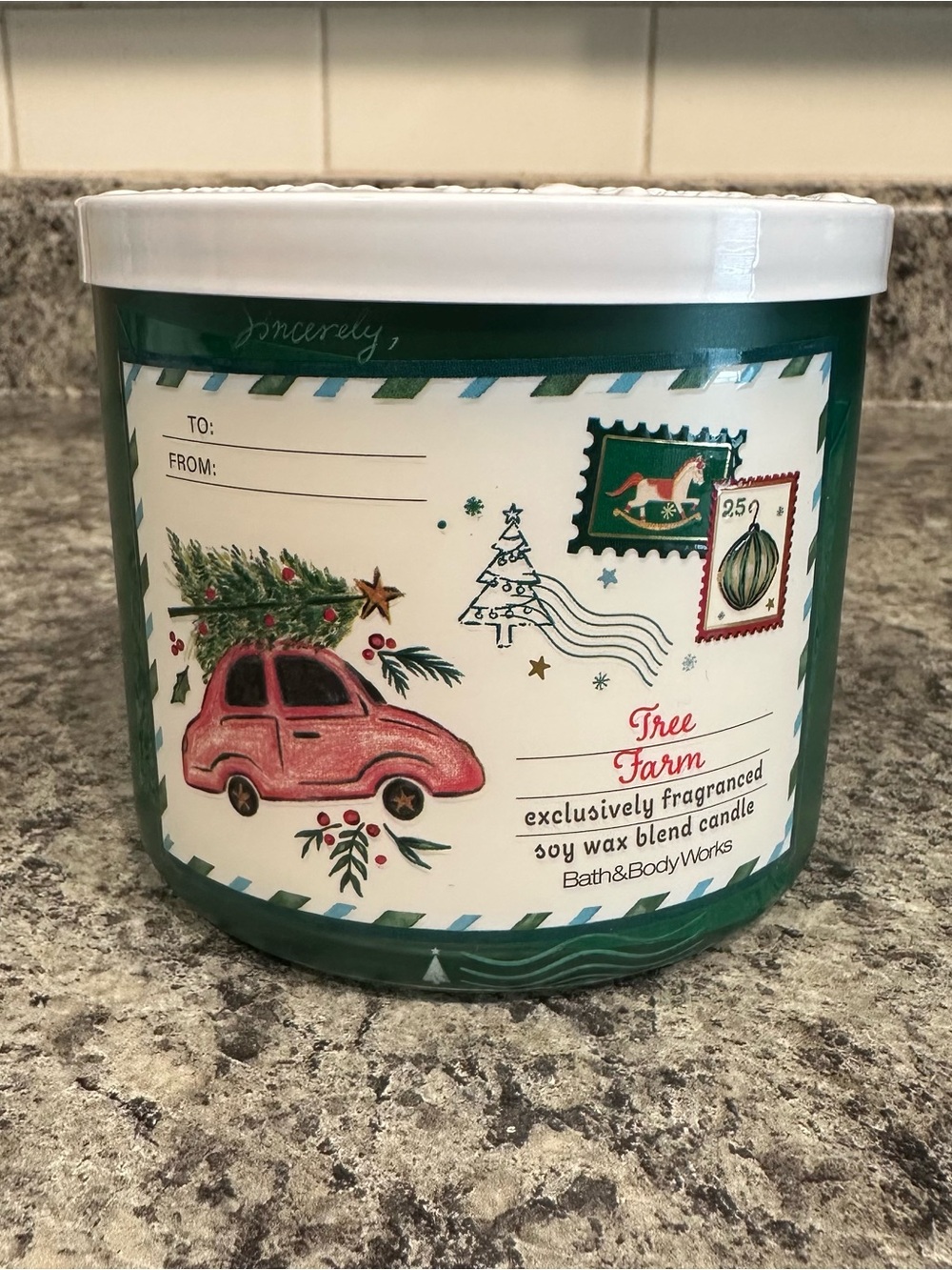 NEW Bath & Body Works Tree Farm 3 Wick Candle 14.5oz Soy Christmas Pine Apple - Picture 1 of 5